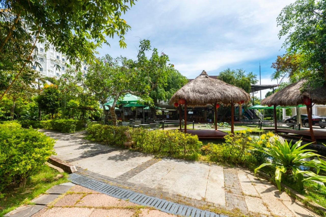 Tahiti Resort Phu Quoc Exterior photo